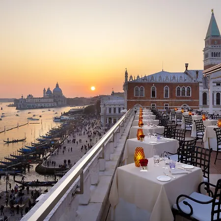 Danieli, Venezia, A Four Seasons Отель 5*
